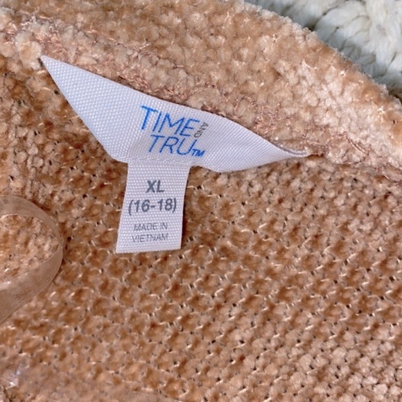 Time and soft tan sweater size XLarge - Picture 3 of 5